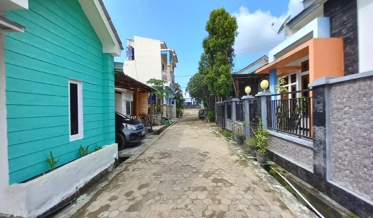 Oyo 90974 Homestay Golo Koe Sejahtera Labuan Bajo Buitenkant foto