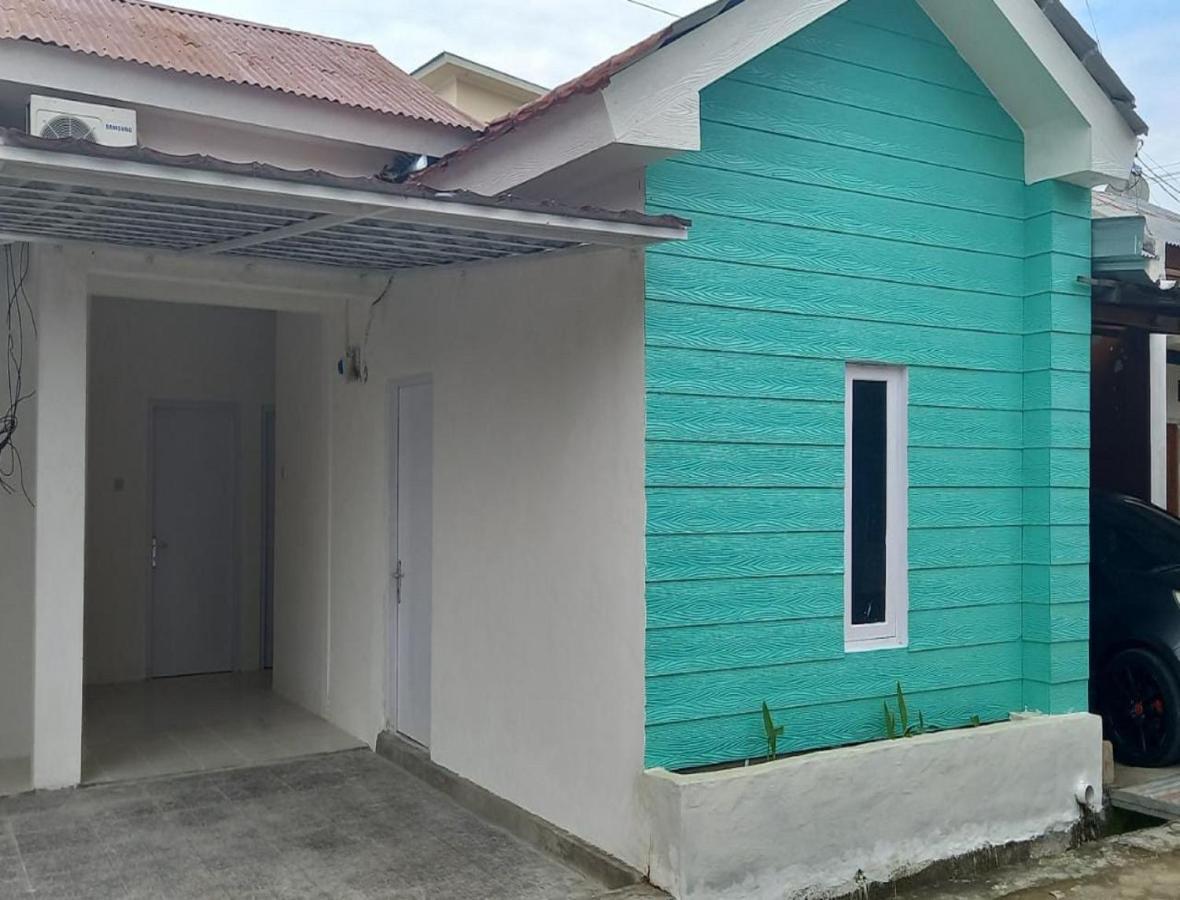 Oyo 90974 Homestay Golo Koe Sejahtera Labuan Bajo Buitenkant foto